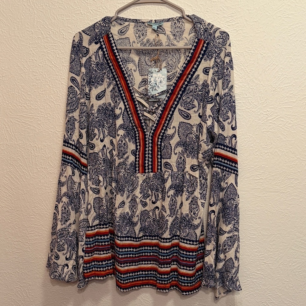 🔔🔔🔔BOGOHO🔔🔔🔔Paisley V-Neck Lace-Up Women's Top in Navy and Cream-Large